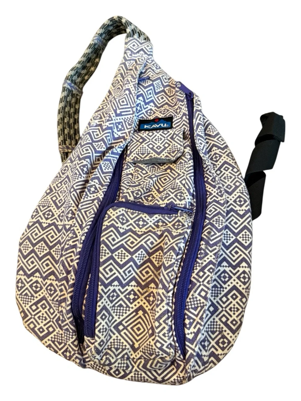 Kavu Blue & White Geo Sling Pack - Women's Crossbody Backpack